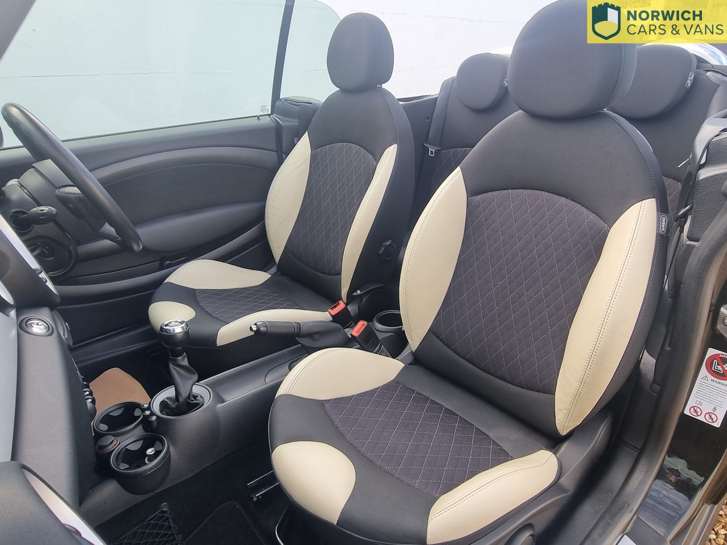 Used MINI Convertible 2011 for sale - 76510955: Photo 12