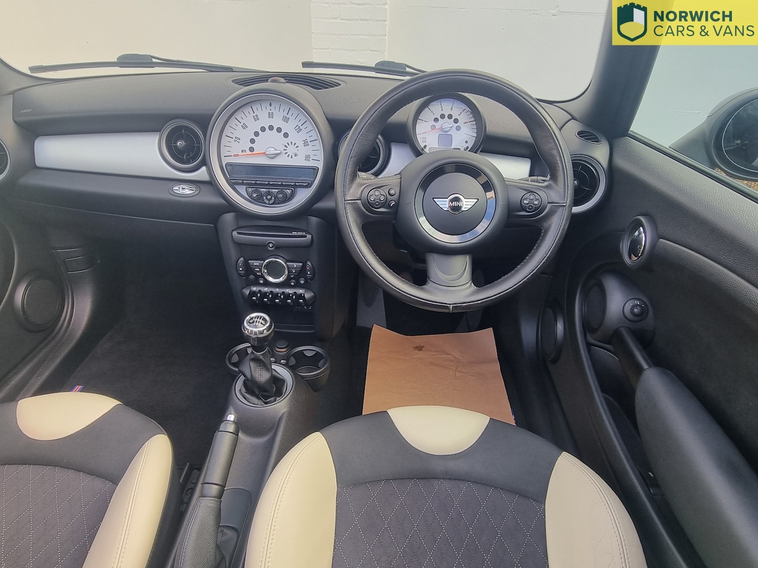 Used MINI Convertible 2011 for sale - 76510955: Photo 31