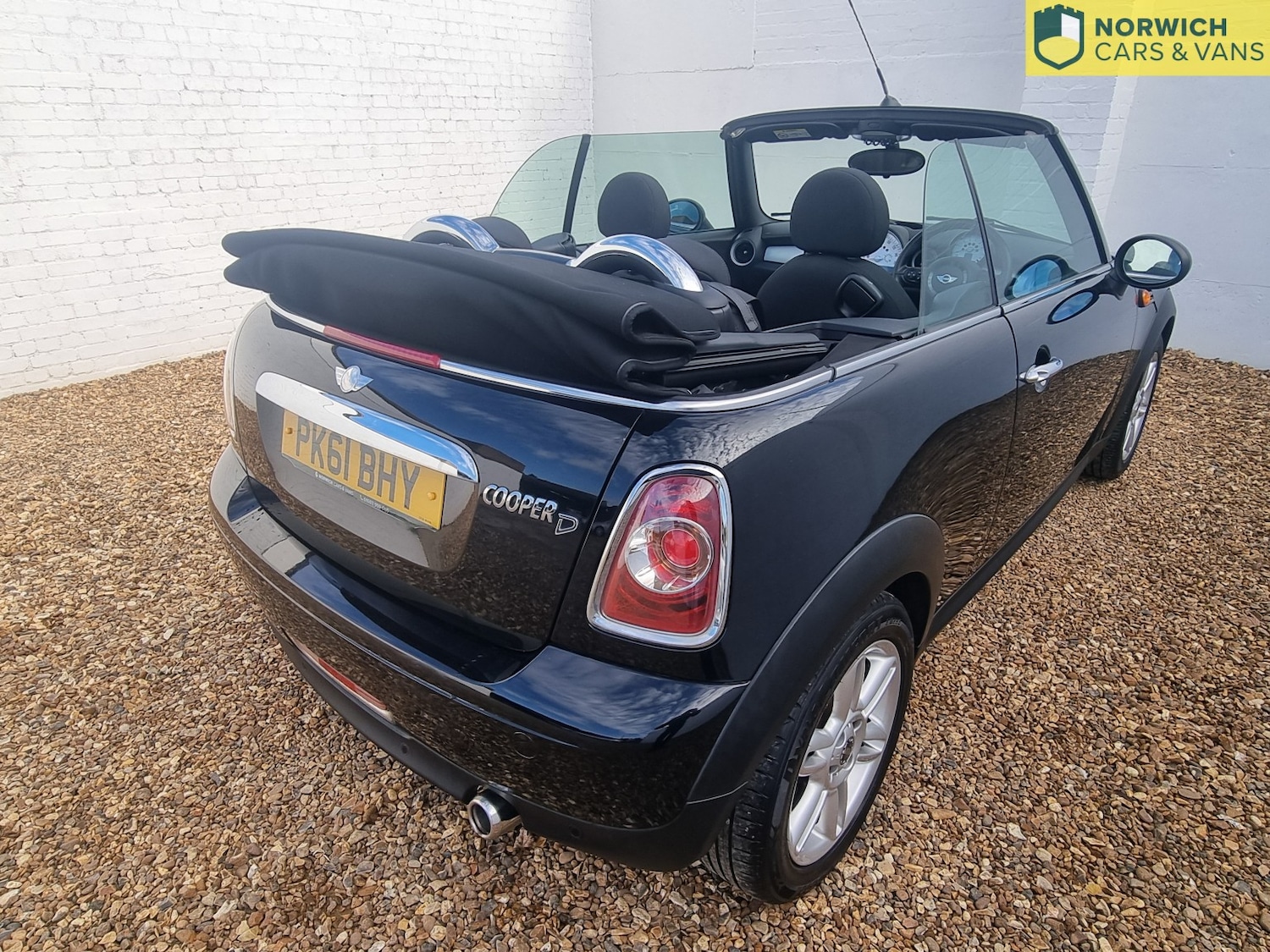 Used MINI Convertible 2011 for sale - 76510955: Photo 46