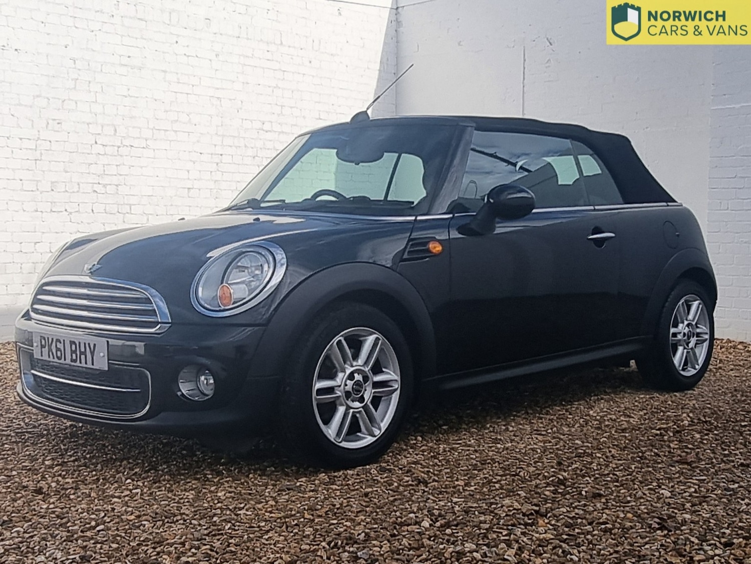 Used MINI Convertible 2011 for sale - 76510955: Photo 7