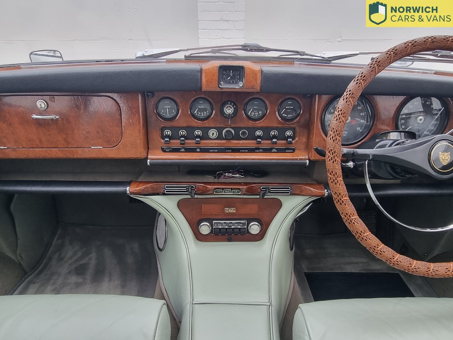 Used Jaguar 420 1970 for sale - 77251182: Photo 38