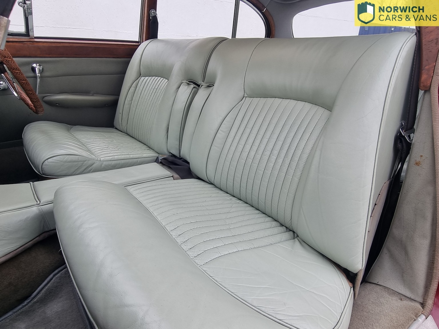 Used Jaguar 420 1970 for sale - 77251182: Photo 7