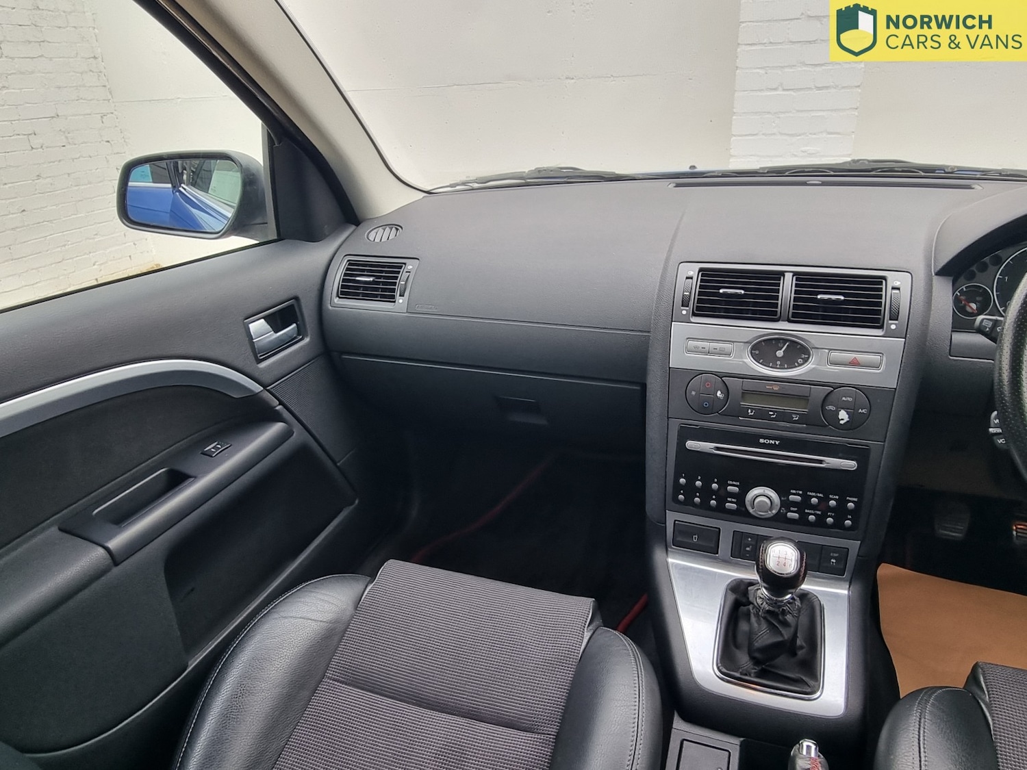 Used Ford Mondeo 2005 for sale - 76794174: Photo 30