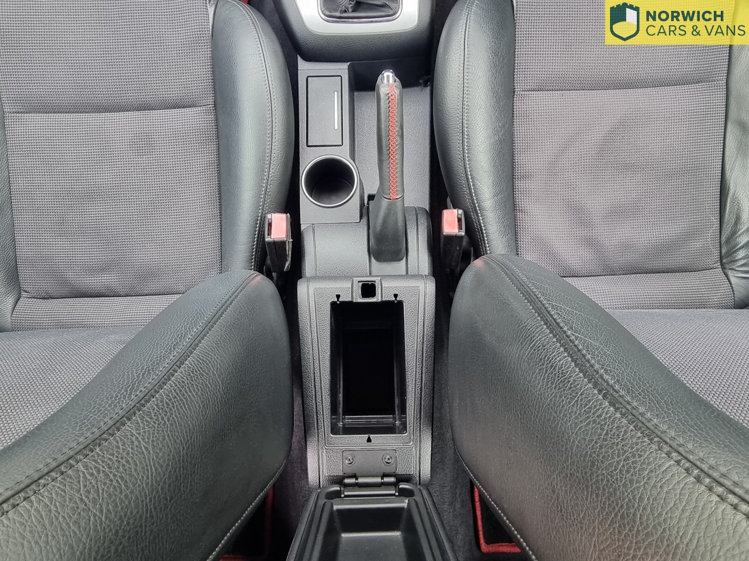 Used Ford Mondeo 2005 for sale - 76794174: Photo 35