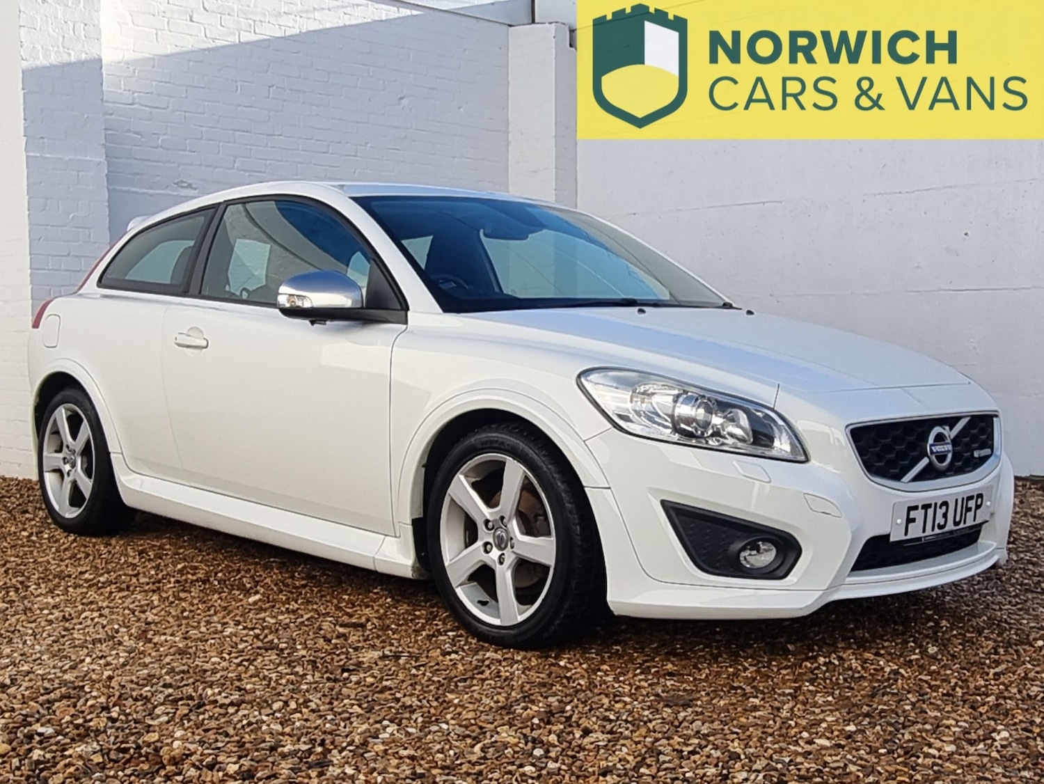 Used Volvo C30 2013 for sale - 76951132: Photo 1