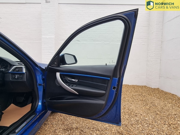 Used BMW 3 Series 2016 for sale - 76246150: Photo 11