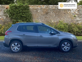 Used Peugeot 2008 2014 for sale - 76711130: Photo