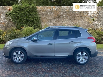 Used Peugeot 2008 2014 for sale - 76711130: Photo