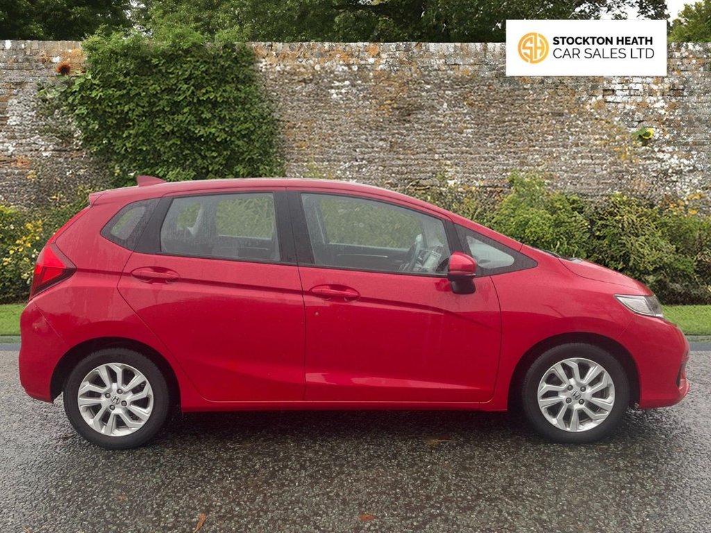 Used Honda Jazz 2018 for sale - 76617979: Photo 3