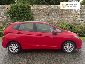 Used Honda Jazz 2018 for sale - 76617979: Photo