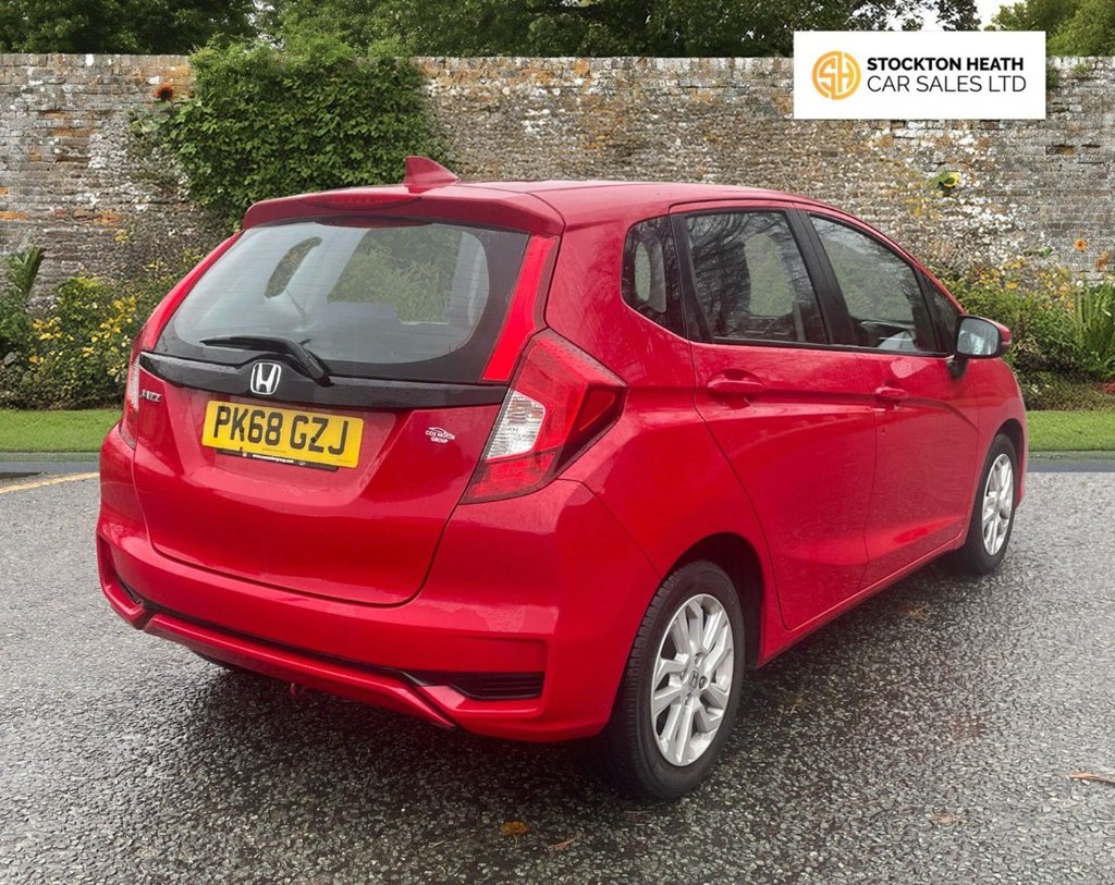 Used Honda Jazz 2018 for sale - 76617979: Photo 5