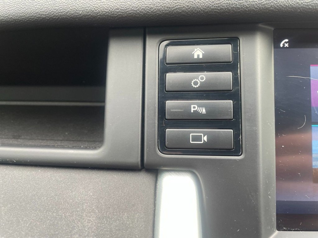 Used Land Rover Discovery Sport 2017 for sale - 76724638: Photo 18