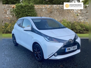 Used Toyota AYGO 2017 for sale - 76617631: Photo