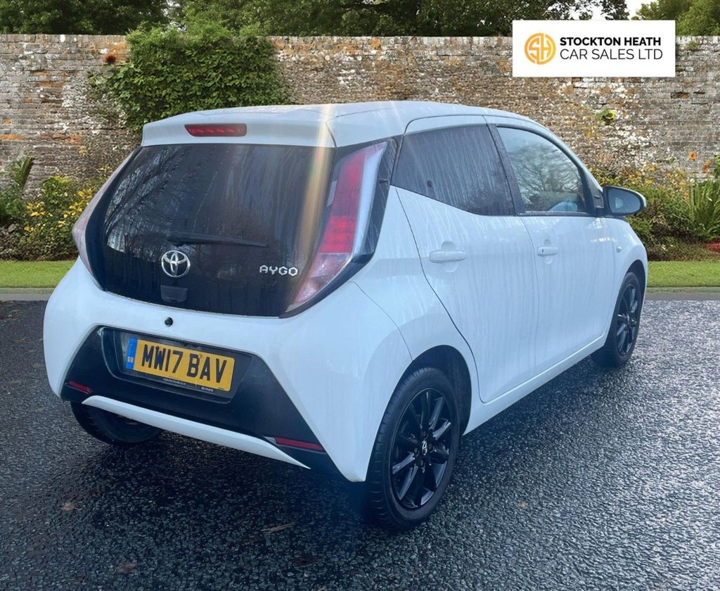 Used Toyota AYGO 2017 for sale - 76617631: Photo 5