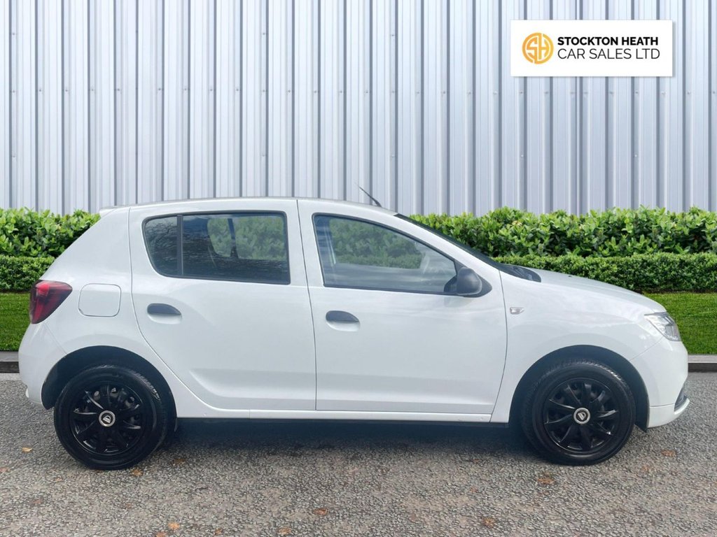 Used Dacia Sandero 2019 for sale - 76617264: Photo 3