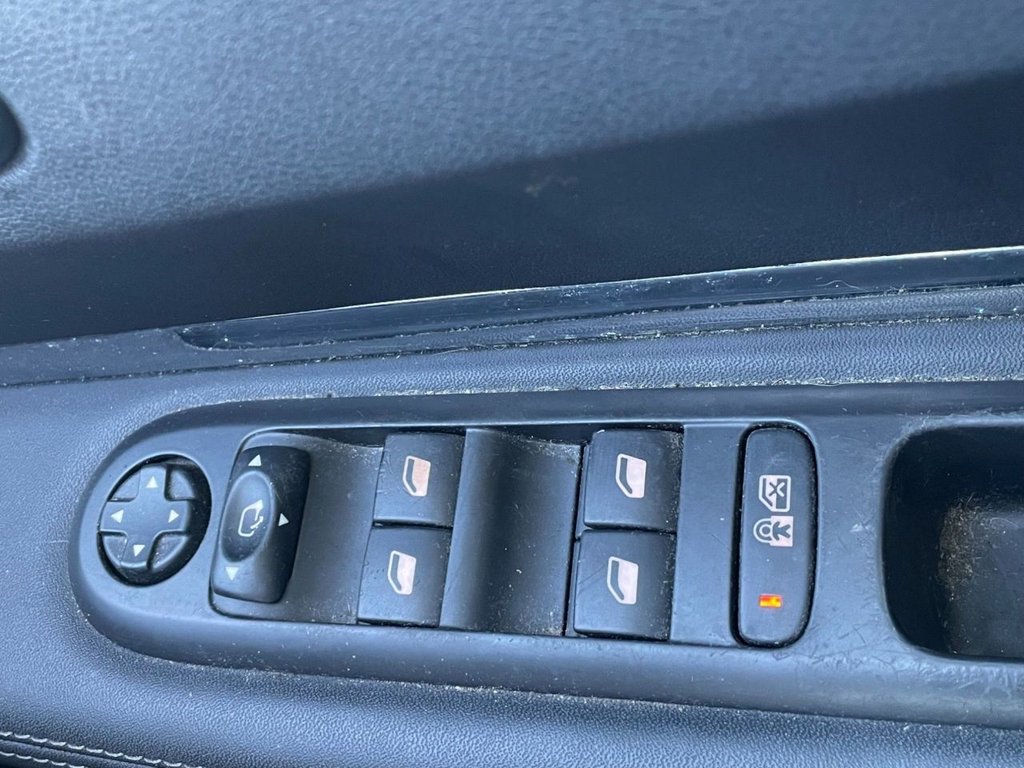 Used Peugeot 3008 2014 for sale - 77096474: Photo 16