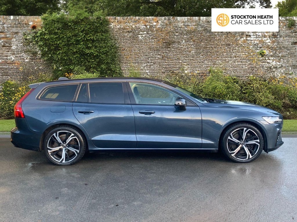 Used Volvo V60 2022 for sale - 77227251: Photo 3