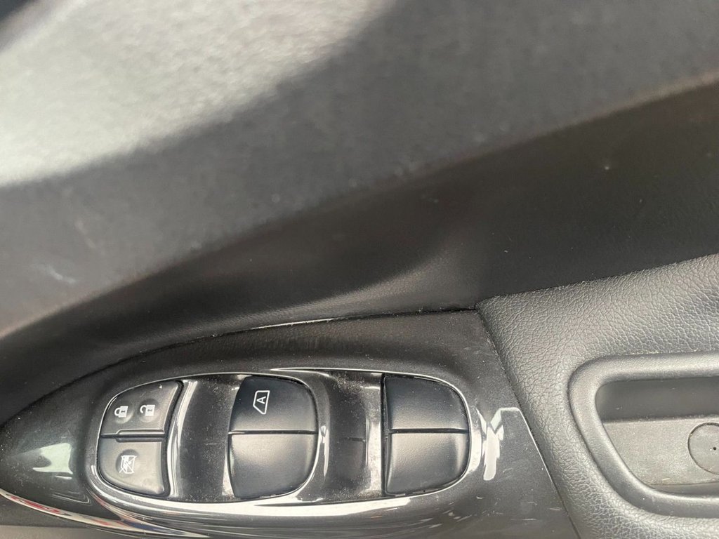 Used Nissan Juke 2018 for sale - 77250669: Photo 17