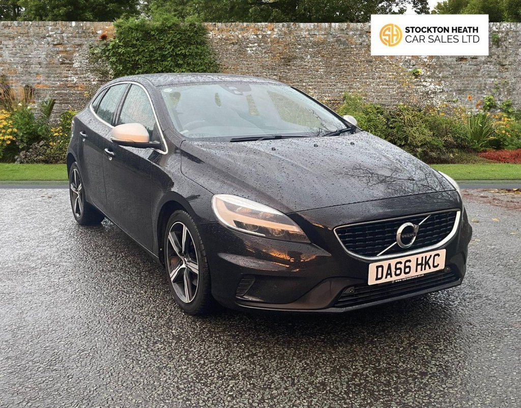 Used Volvo V40 2016 for sale - 76820760: Photo 1