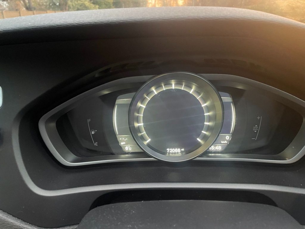 Used Volvo V40 2016 for sale - 76820760: Photo 14