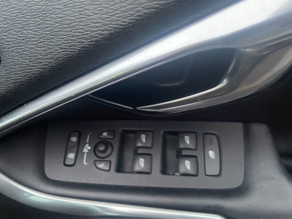 Used Volvo V40 2016 for sale - 76820760: Photo 15