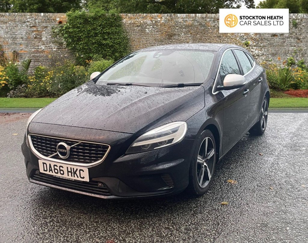Used Volvo V40 2016 for sale - 76820760: Photo 2