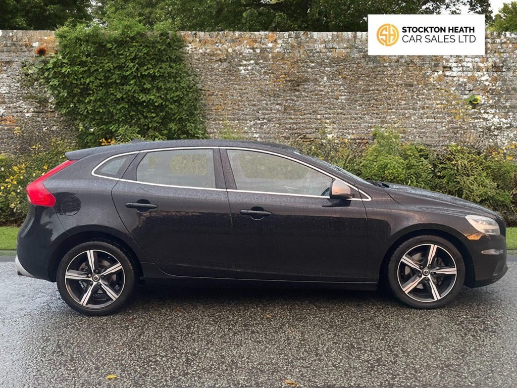 Used Volvo V40 2016 for sale - 76820760: Photo 3