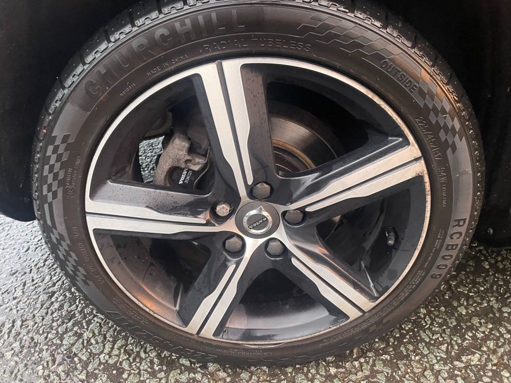 Used Volvo V40 2016 for sale - 76820760: Photo 9