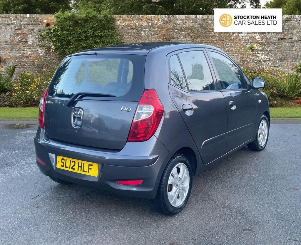 Used Hyundai i10 2012 for sale - 76617838: Photo 5