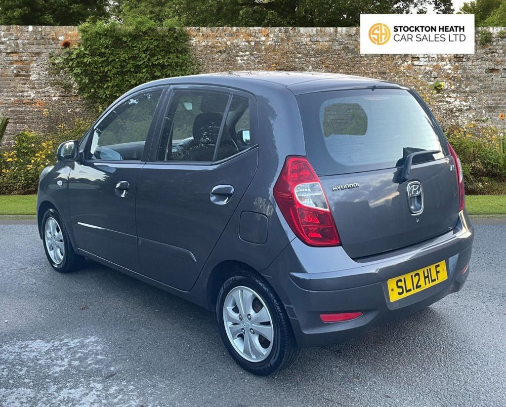 Used Hyundai i10 2012 for sale - 76617838: Photo 6