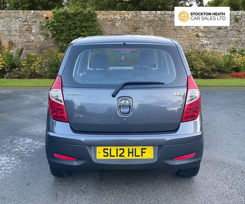 Used Hyundai i10 2012 for sale - 76617838: Photo 8