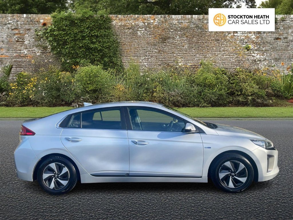 Used Hyundai IONIQ 2017 for sale - 76617367: Photo 3