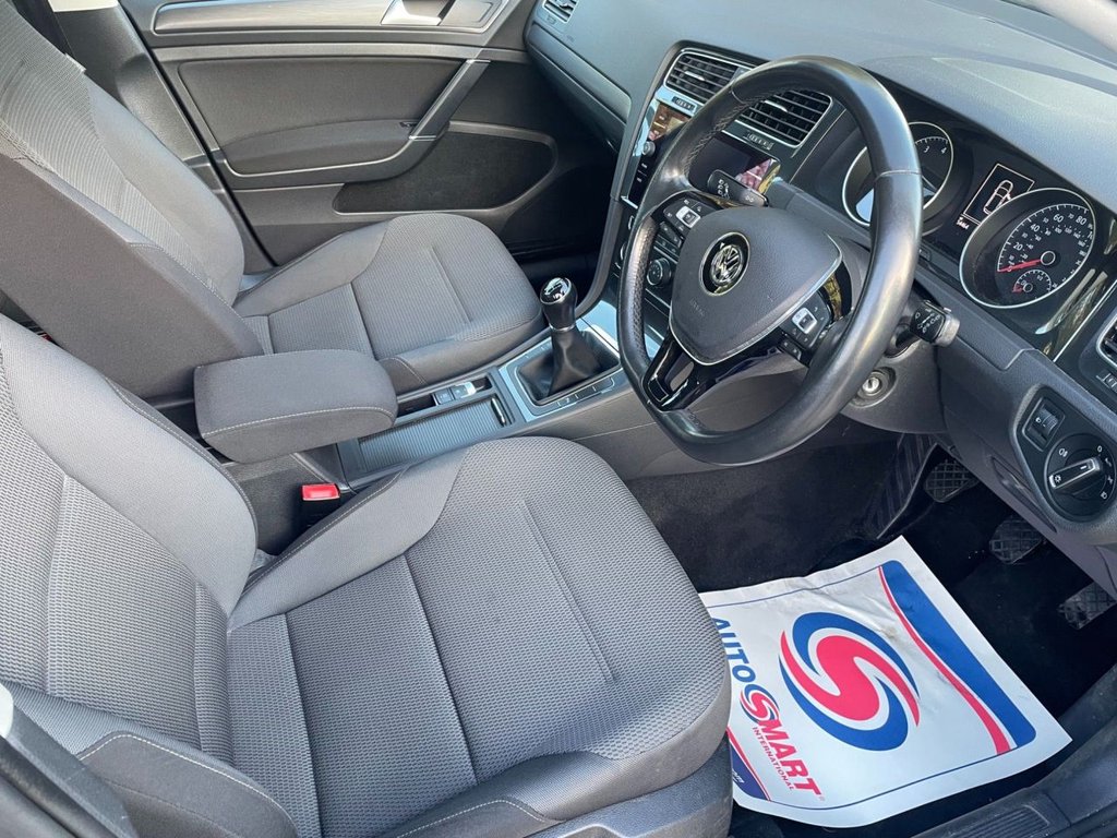 Used Volkswagen Golf 2017 for sale - 77111212: Photo 9