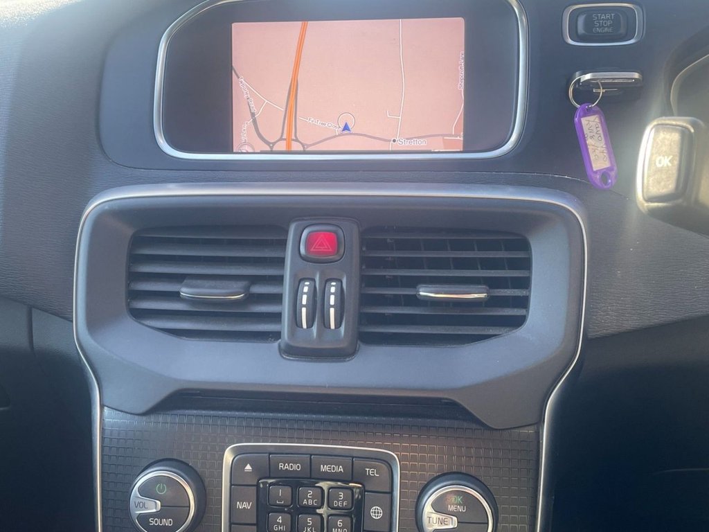 Used Volvo V40 2018 for sale - 76632161: Photo 12