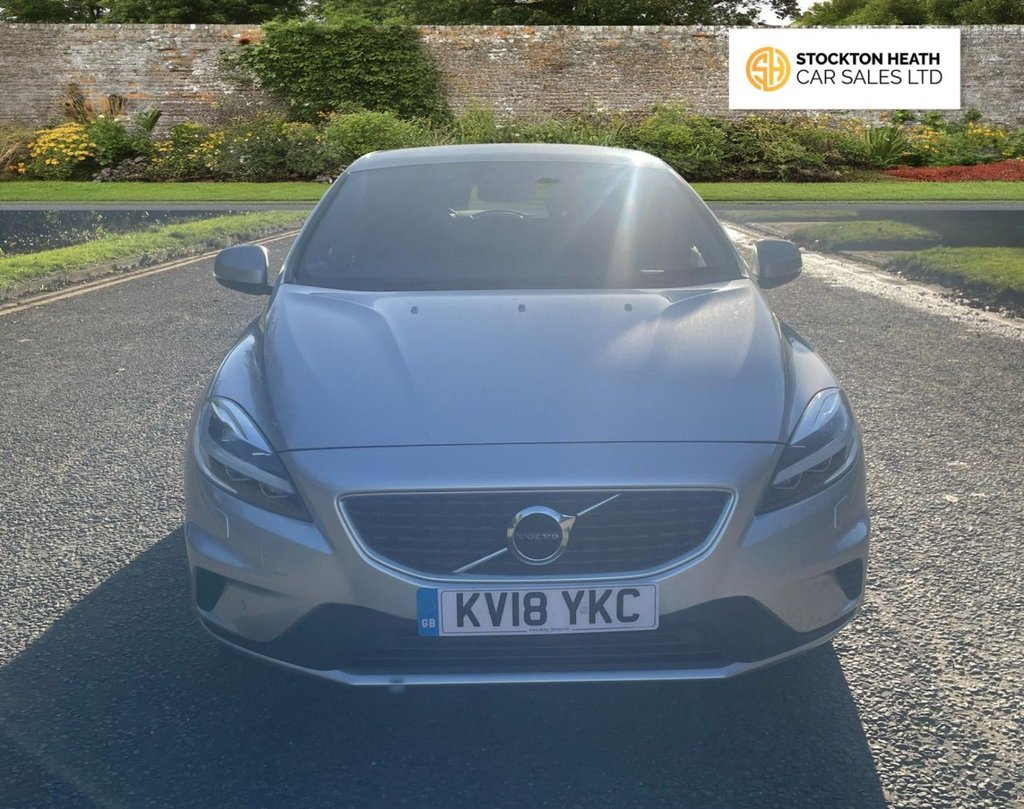 Used Volvo V40 2018 for sale - 76632161: Photo 8