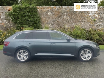 Used Skoda Superb 2018 for sale - 77172169: Photo