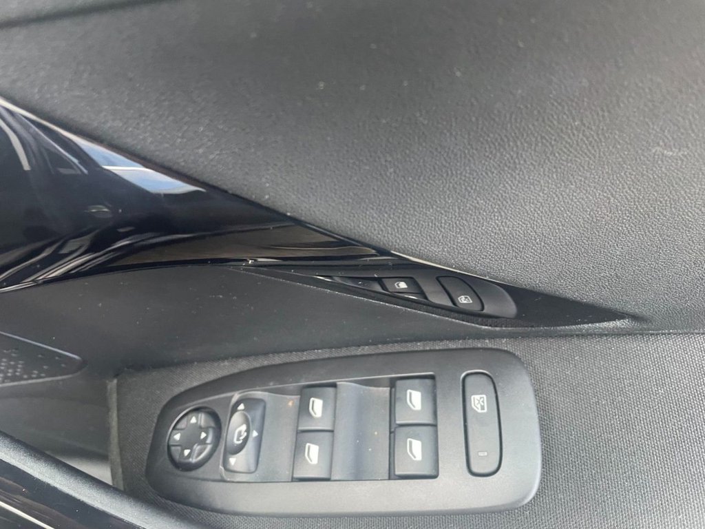Used Peugeot 208 2019 for sale - 76973563: Photo 15