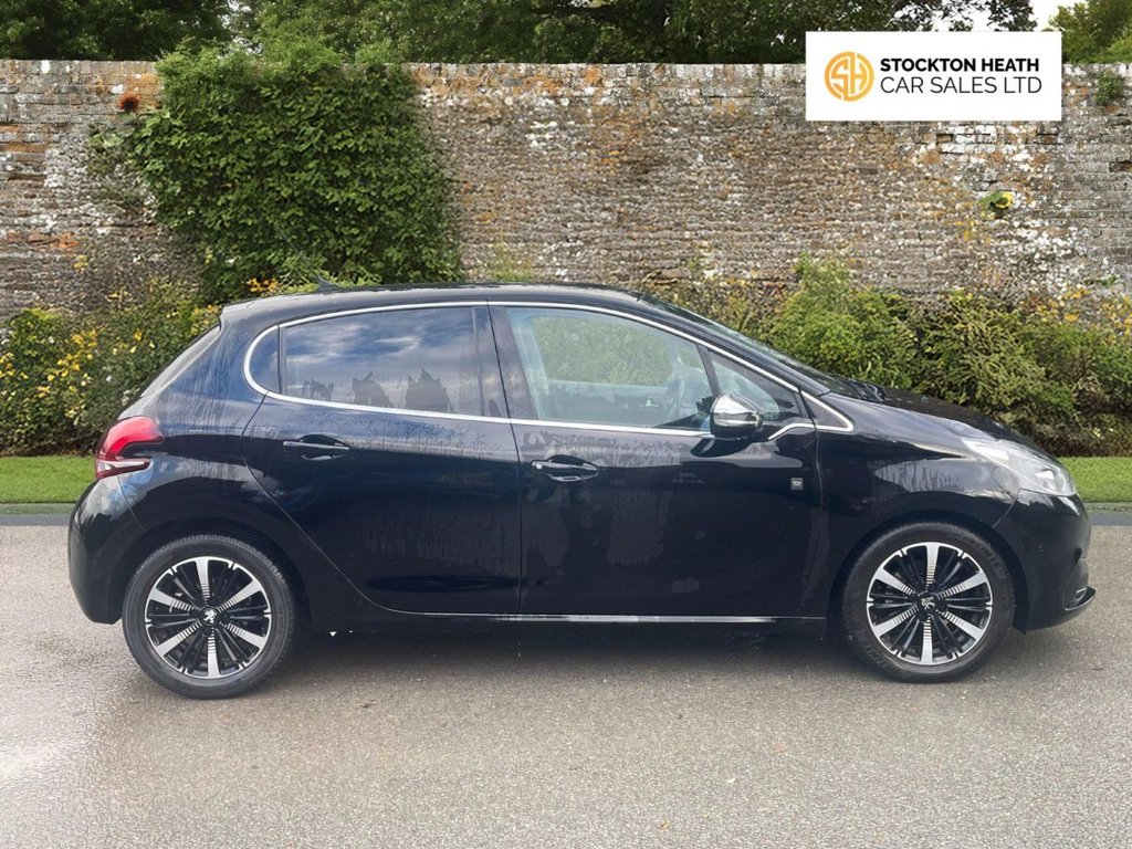 Used Peugeot 208 2019 for sale - 76973563: Photo 3