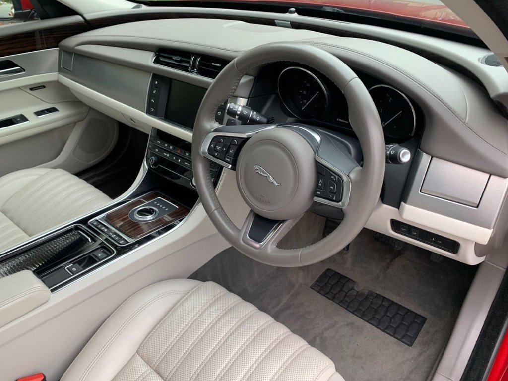 Used Jaguar XF 2018 for sale - 76617286: Photo 11