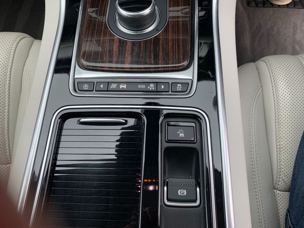 Used Jaguar XF 2018 for sale - 76617286: Photo 15