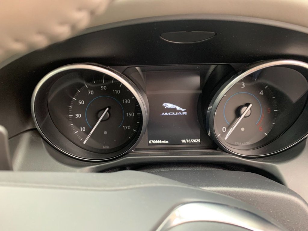 Used Jaguar XF 2018 for sale - 76617286: Photo 17