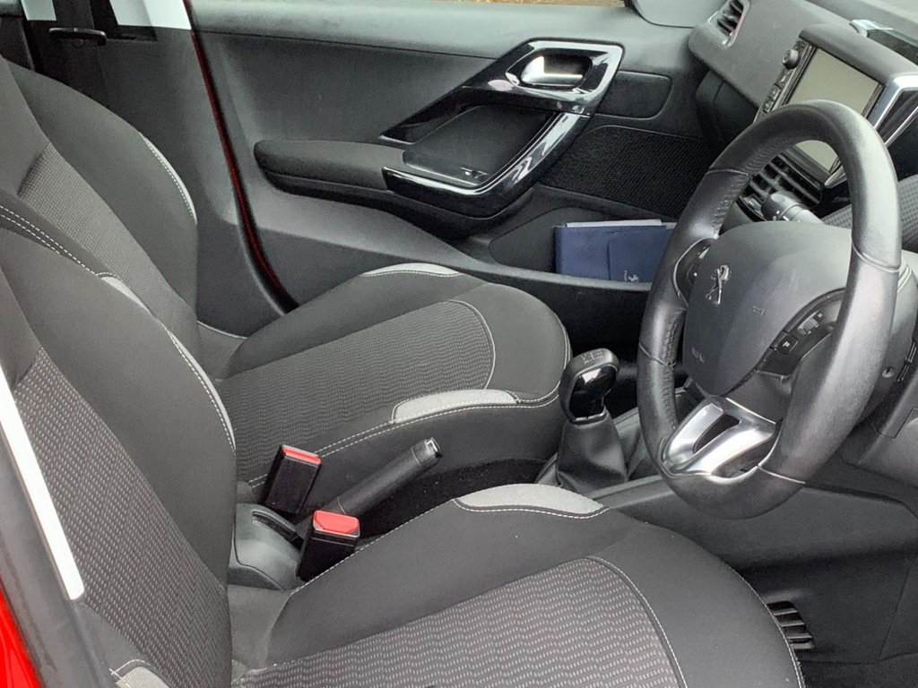Used Peugeot 208 2015 for sale - 76821151: Photo 11