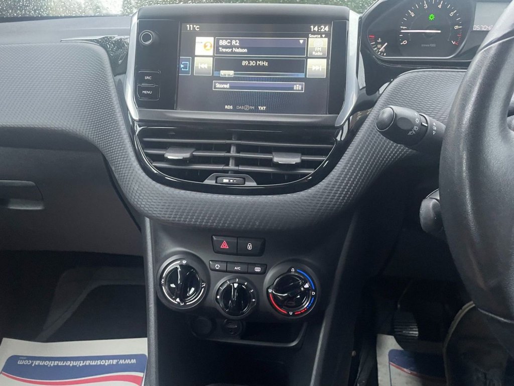 Used Peugeot 208 2015 for sale - 76821151: Photo 12