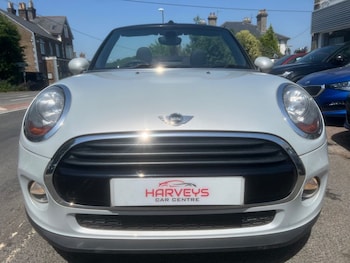 Used MINI Convertible 2016 for sale - 79009474: Photo