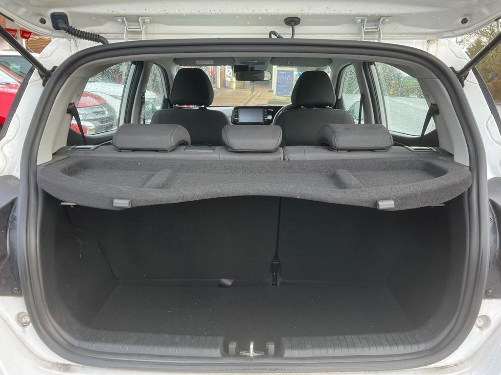 Used Hyundai i10 2021 for sale - 77636663: Photo 12