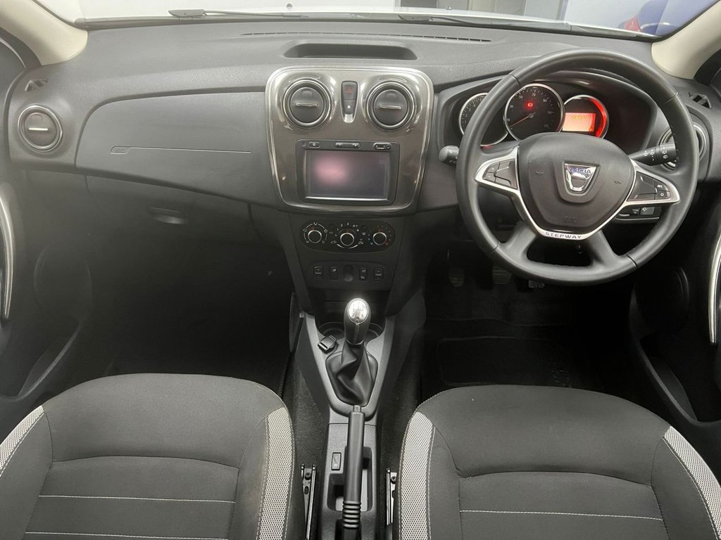 Used Dacia Sandero Stepway 2018 for sale - 77575863: Photo 10