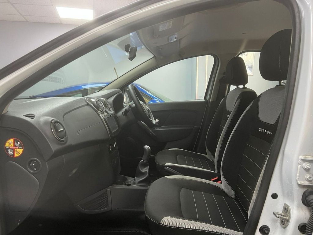 Used Dacia Sandero Stepway 2018 for sale - 77575863: Photo 13