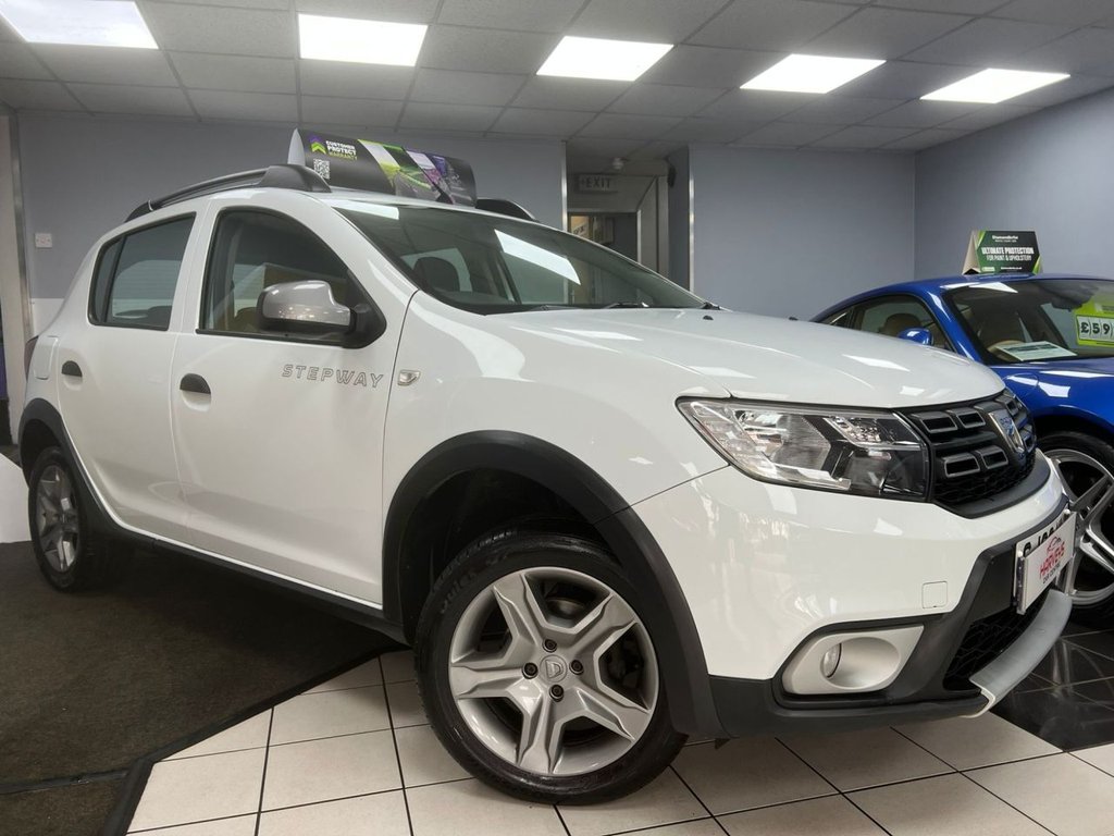 Used Dacia Sandero Stepway 2018 for sale - 77575863: Photo 2