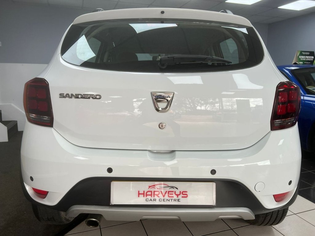 Used Dacia Sandero Stepway 2018 for sale - 77575863: Photo 8