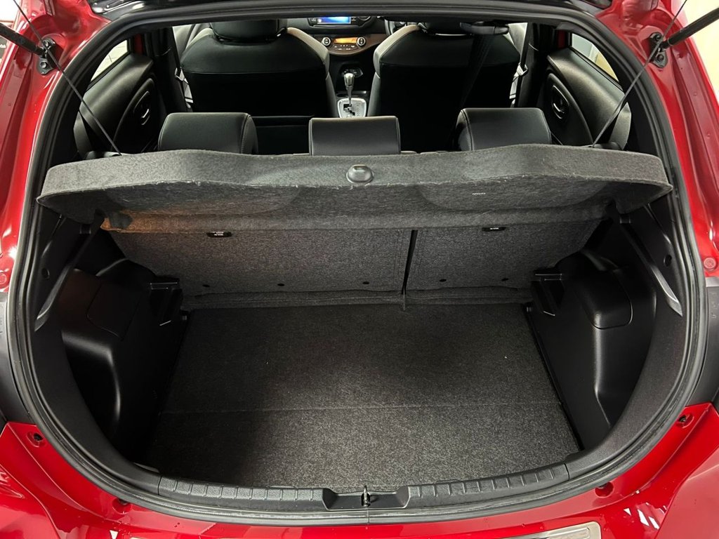 Used Toyota Yaris 2019 for sale - 77575887: Photo 17